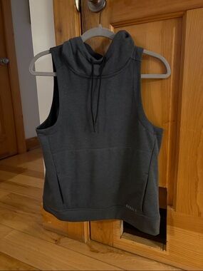 NOBULL Charcoal Gray Sleeveless Hooded vest